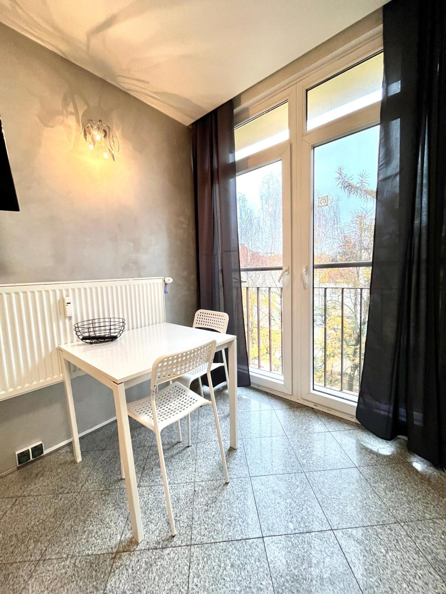 Bezagenta Oldtown2 Close To Metro Apartment Warsawa Bagian luar foto