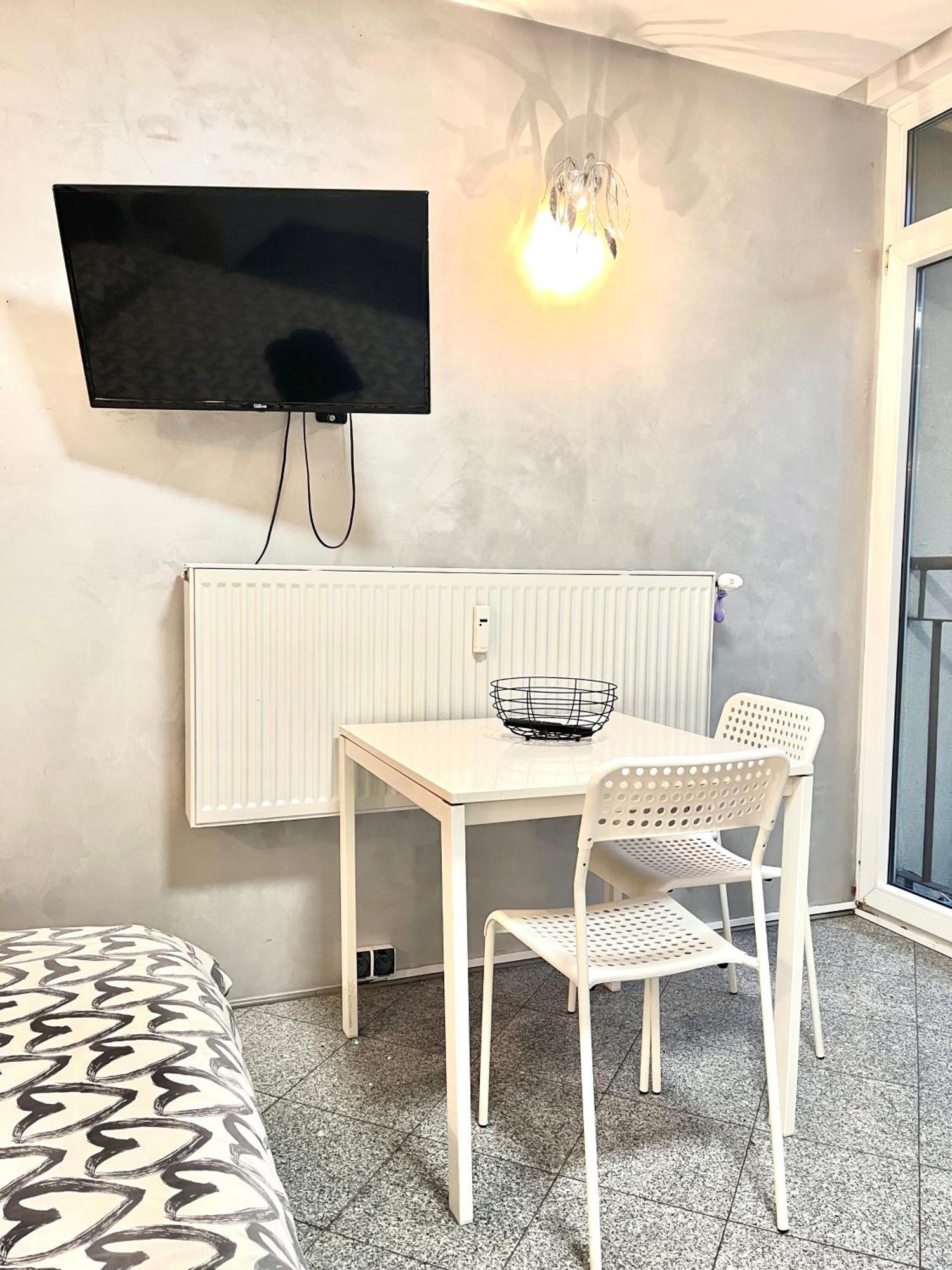 Bezagenta Oldtown2 Close To Metro Apartment Warsawa Bagian luar foto