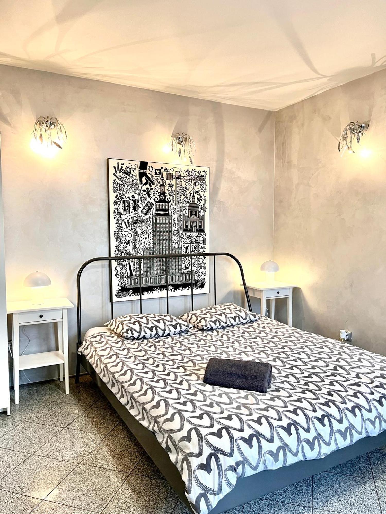 Bezagenta Oldtown2 Close To Metro Apartment Warsawa Bagian luar foto